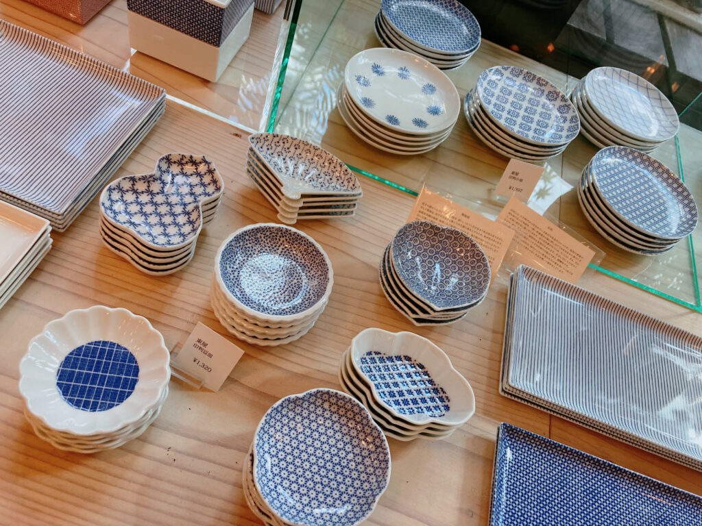 tableware by azumaya