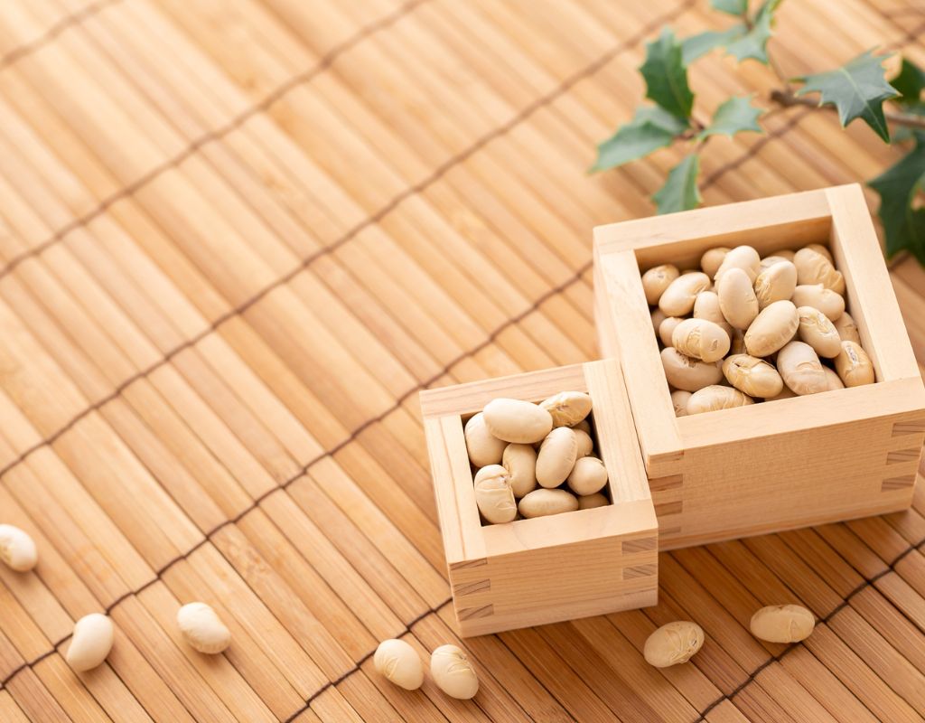 Image of Roasted Beans in the wooden container