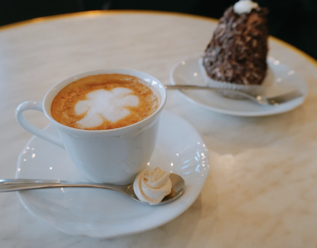 Coffee-and-sweets-at-Aux-Merveilleux-de-fred