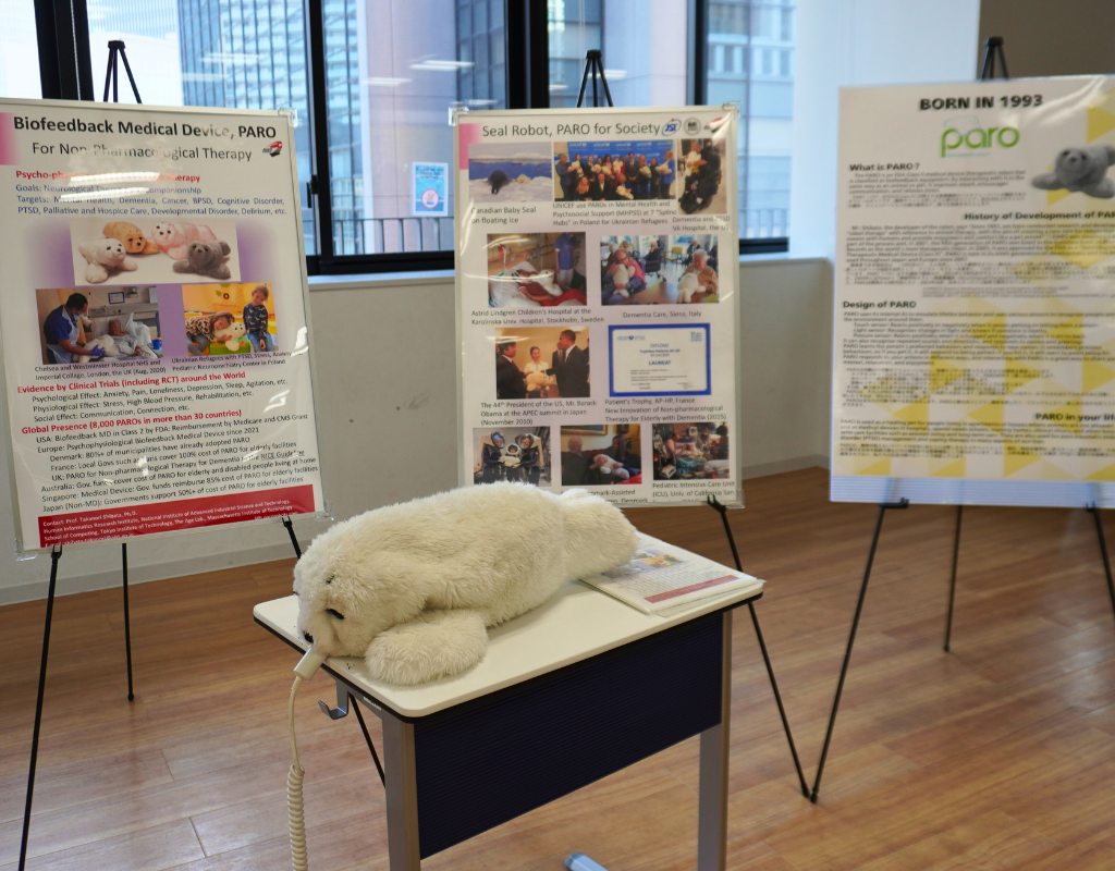 Presentation of Therapeutic Robot at Laurus International School of Science's fair