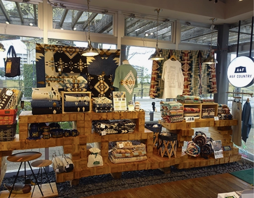 A&F COUNTRY KASHIWANOHA T-SITE