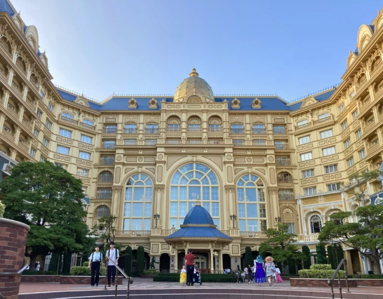 Tokyo Disneysea restaurants how to book one